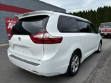 Used 2017 Toyota Sienna LE image 3