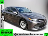 Used 2020 Toyota Camry LE image 3