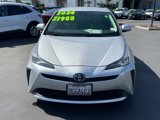 Used 2020 Toyota Prius L Eco image 2