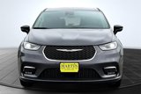 Used 2023 Chrysler Pacifica Touring-L image 3