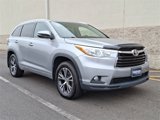 Used 2016 Toyota Highlander XLE image 2