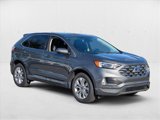 Used 2022 Ford Edge Titanium image 3