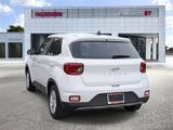 Used 2022 Hyundai Venue SE image 4