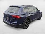Used 2021 Volkswagen Tiguan SE w/ Panoramic Sunroof Package image 5