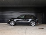 Certified 2025 Porsche Macan image 2