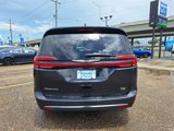 Used 2022 Chrysler Pacifica Touring-L image 4