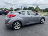 Used 2017 Hyundai Veloster image 6
