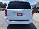 Used 2019 Dodge Grand Caravan SE w/ UConnect Hands-Free Group image 2