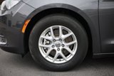 Used 2022 Chrysler Voyager LX image 4