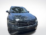 Certified 2022 Volkswagen Tiguan SE image 2
