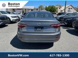 Certified 2019 Volkswagen Jetta SE image 3