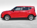 Used 2020 Kia Soul S image 2