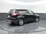 Used 2015 Ford Escape SE image 2