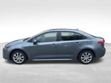 Used 2022 Toyota Corolla LE image 2