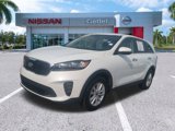 Used 2020 Kia Sorento AWD V6 image 2