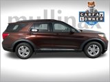 Used 2020 Ford Explorer XLT image 2