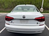 Used 2018 Volkswagen Passat 2.0T SE image 5