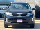 Used 2015 Kia Sorento LX image 2