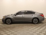 Used 2017 Nissan Altima 2.5 SL w/ 2.5 Technology Package image 2