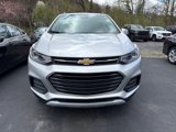 Used 2018 Chevrolet Trax LT w/ LT Convenience Package image 2