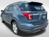 Used 2019 Ford Explorer XLT image 3