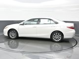 Used 2017 Toyota Camry XLE image 3