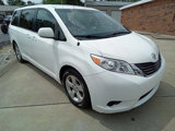 Used 2013 Toyota Sienna LE image 2