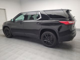 Used 2020 Chevrolet Traverse LS image 3