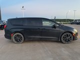 Used 2018 Chrysler Pacifica Touring Plus w/ S Appearance Package image 5