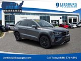 Used 2023 Volkswagen Taos SE image 1