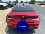 Used 2023 Hyundai Elantra SEL w/ Convenience Package image 2
