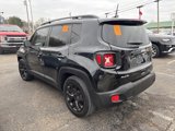 Used 2018 Jeep Renegade Altitude image 2