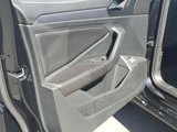 Used 2024 Volkswagen Jetta SE w/ Panoramic Sunroof Package image 4