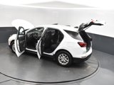 Used 2022 Chevrolet Equinox LT image 2