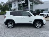 Used 2022 Jeep Renegade Sport w/ Sport Appearance Group image 2