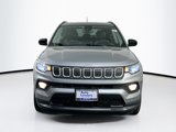 Used 2022 Jeep Compass Latitude image 2