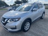 Used 2020 Nissan Rogue SV image 2