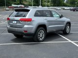 Used 2015 Jeep Grand Cherokee Limited w/ Luxury Group II image 3