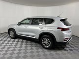 Used 2019 Hyundai Santa Fe SE image 4