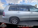 Used 2004 Toyota Highlander 4WD V6 w/ 3rd Row image 6
