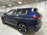 Used 2022 Mitsubishi Outlander SE image 2
