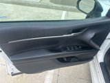 Used 2019 Toyota Camry SE image 5