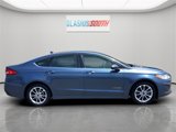Used 2019 Ford Fusion SE image 2
