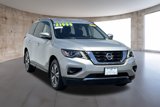 Used 2020 Nissan Pathfinder S image 2