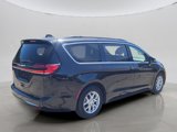 Used 2022 Chrysler Pacifica Touring-L image 3