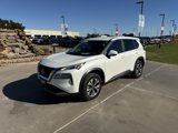 Used 2023 Nissan Rogue SV image 2