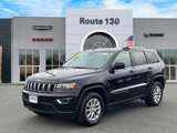 Used 2021 Jeep Grand Cherokee Laredo image 3
