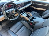 Certified 2024 Porsche Cayenne image 4