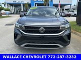 Used 2022 Volkswagen Taos SE image 3