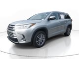 Used 2018 Toyota Highlander XLE image 3